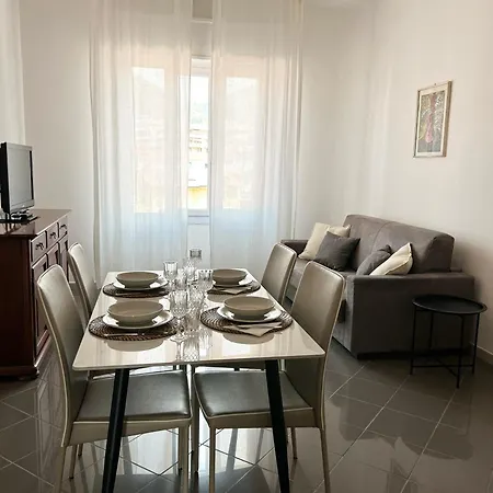Appartamento Trilocale Centro Arma Di Taggia Buitenkant foto